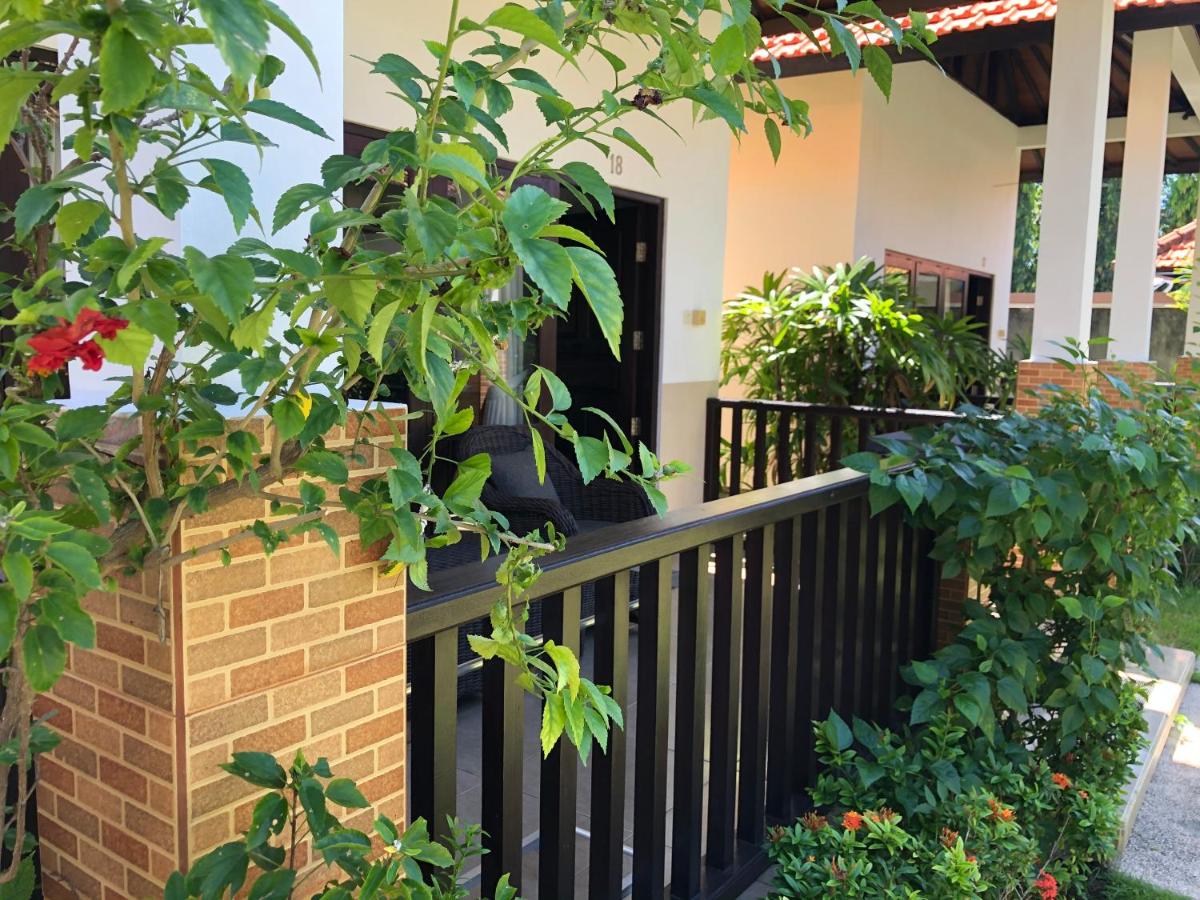 Triple Room with Garden View