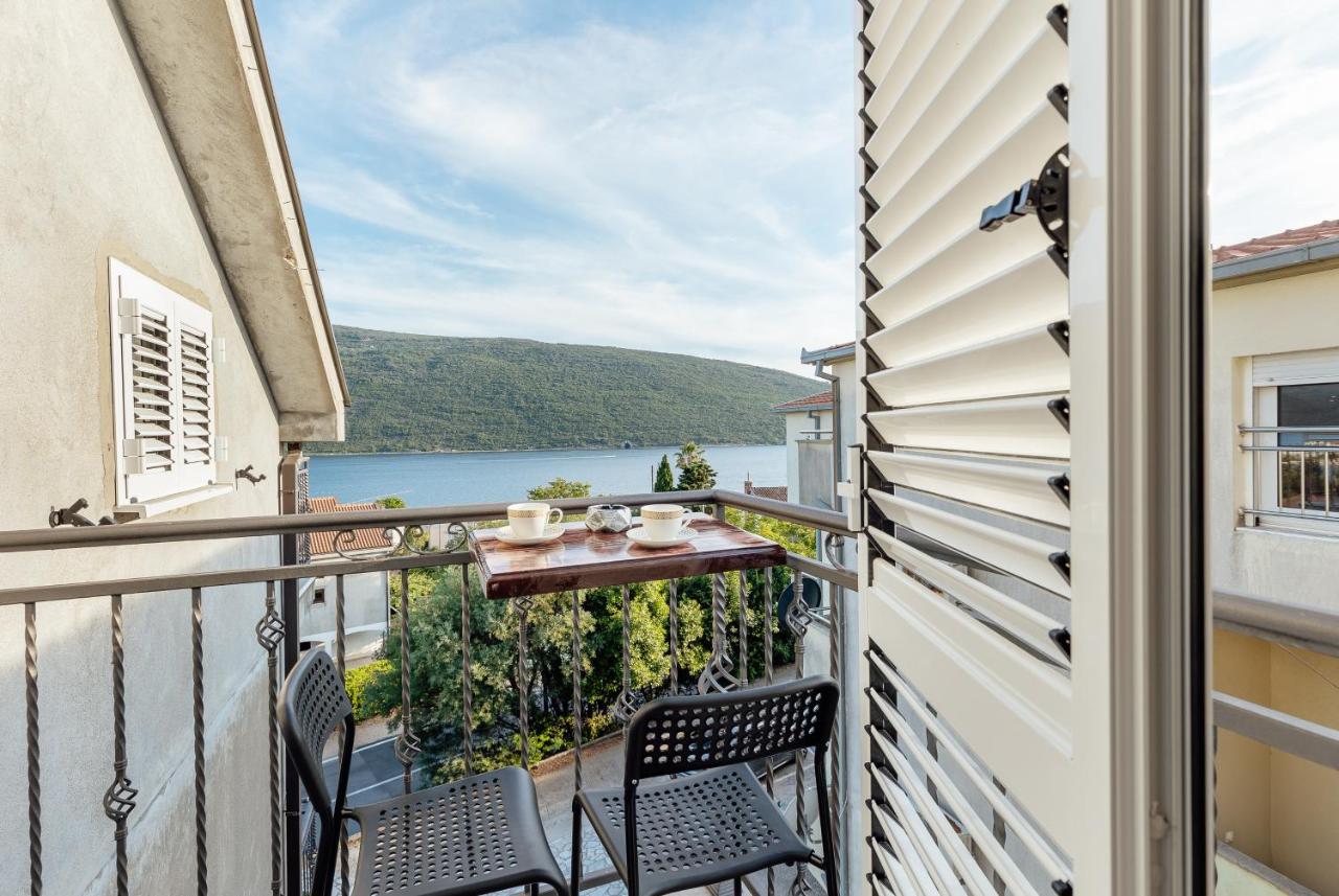 Studio Appartement met Uitzicht op Zee