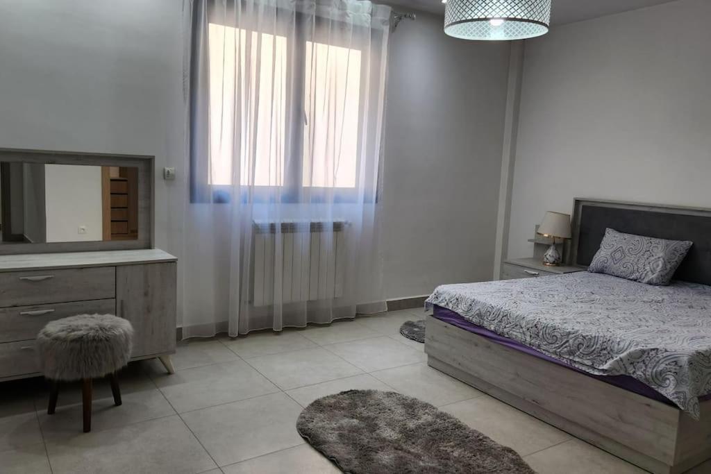 Appartement 3 chambres + séjour à Alger Hydra - B&B