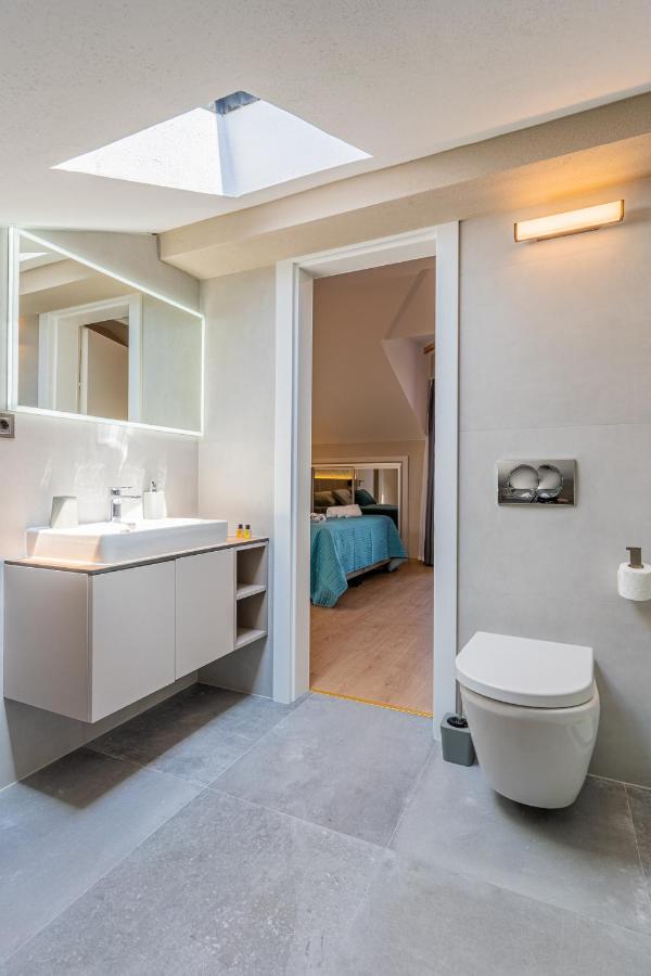 Studio with Balcony and Sea View