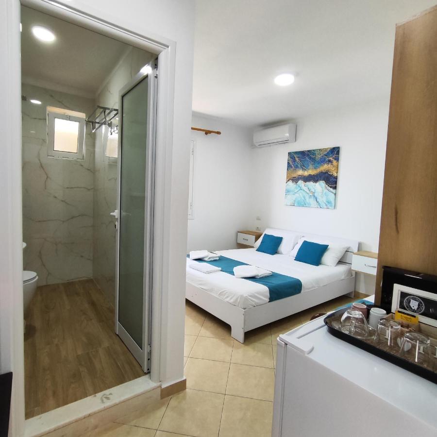 Chambre Triple avec Salle de Bains Privative