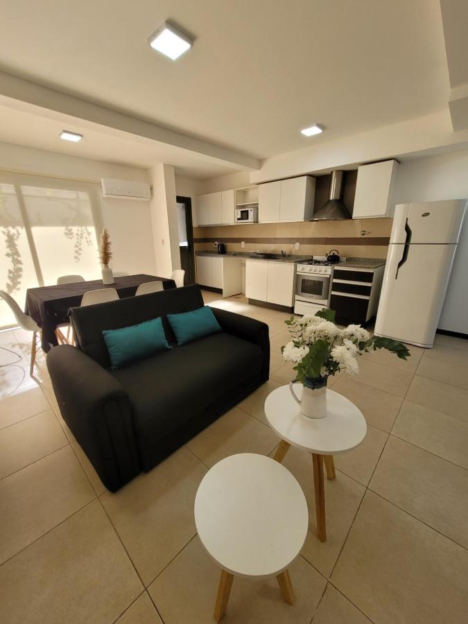 B&B Villa Nueva - Lujoso apartamento cómodo y luminoso con seguridad 24 hs y estacionamiento - Bed and Breakfast Villa Nueva