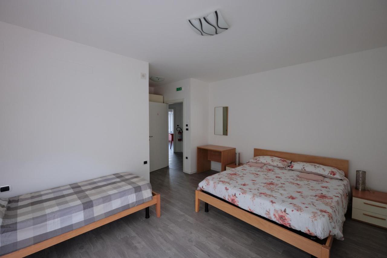 Dreibettzimmer