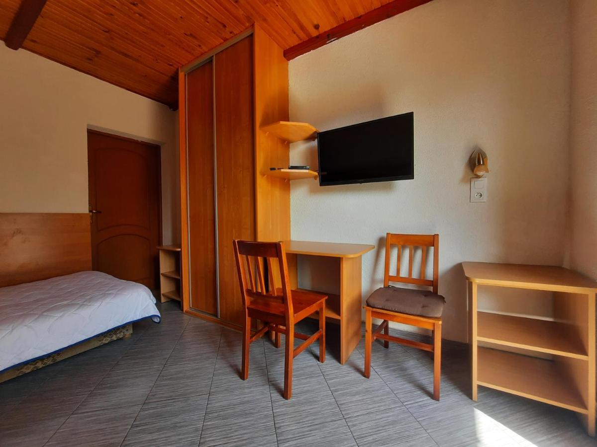 Tweepersoonskamer met een Eigen Externe Badkamer
