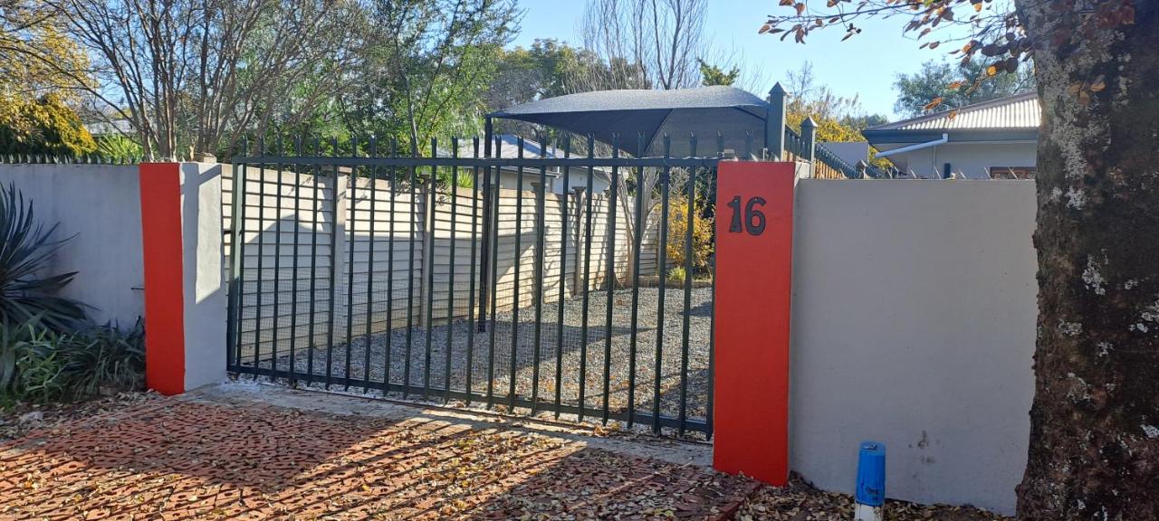 The Cottage Unit - Ferienwohnung Bloemfontein