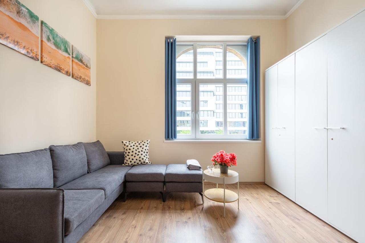 Mezzanine Apartments - Air Conditioned Studios - Bed and Breakfast Boedapest