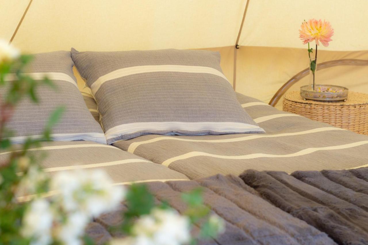 Mickels bondgårdsglamping - B&B Kudiby