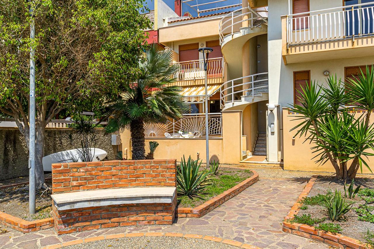Casa Morgana-Beachfront - B&B Roccalumera