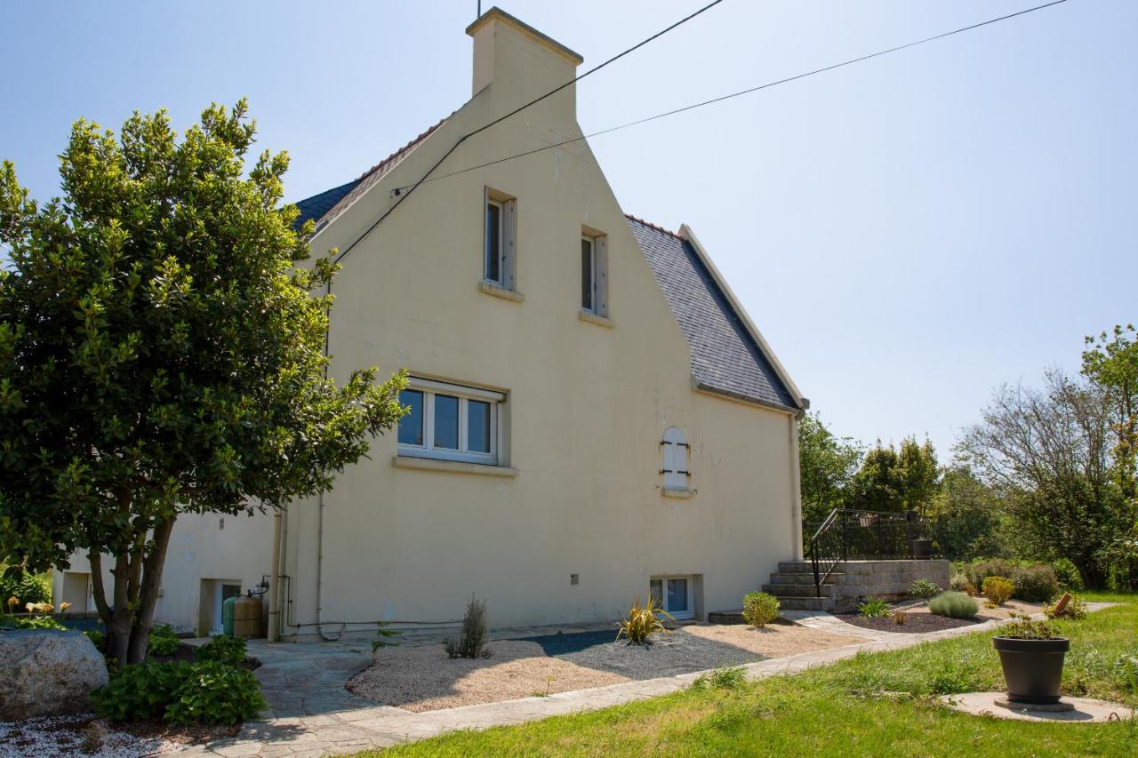 Jolie maison avec jardin, 8 adultes 2 enfants - Bed and Breakfast Plobannalec-Lesconil