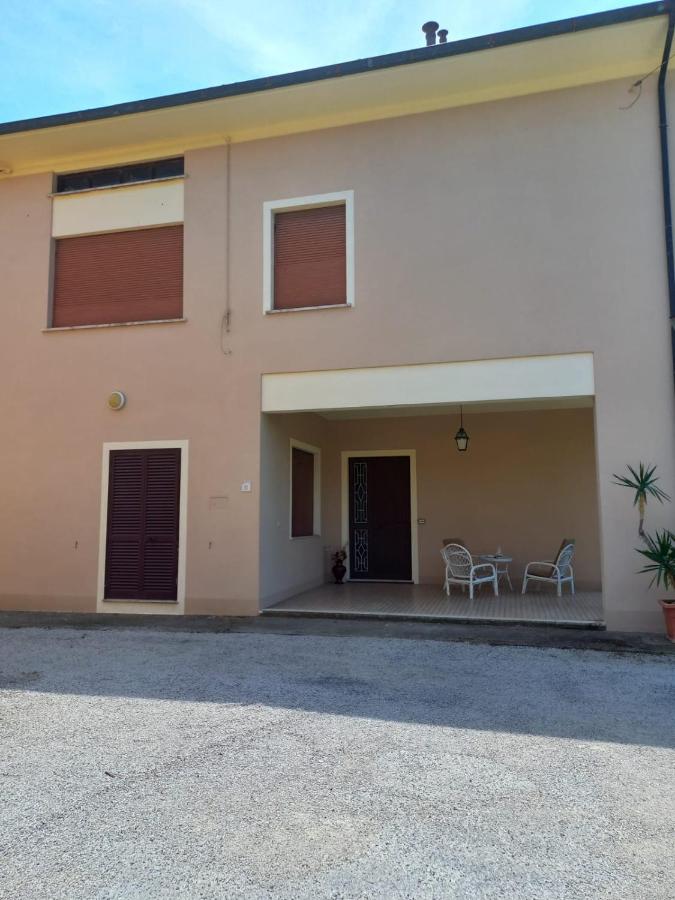 La Casa dell'Olivo - B&B Pescia