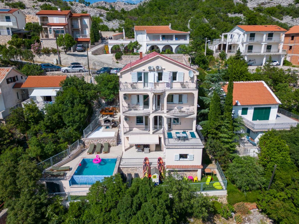Family Villa Atlantis & more - Chambres d’hôtes