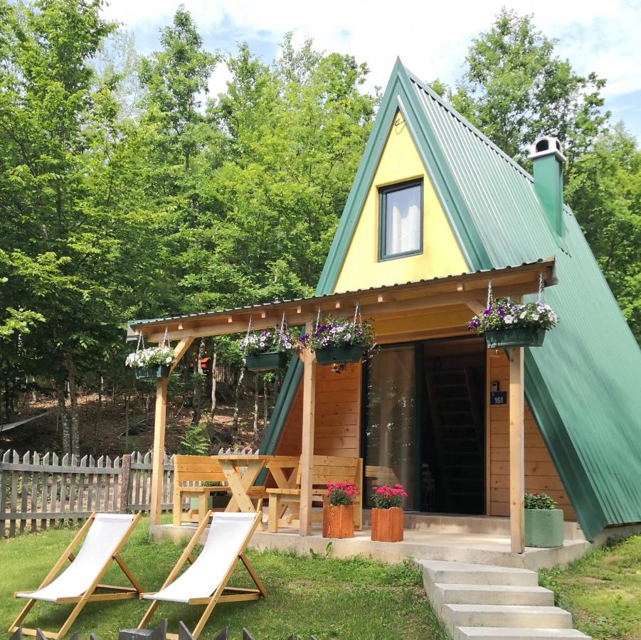 Honeywood Cabin II with Private Spa - B&B Bijelo Polje