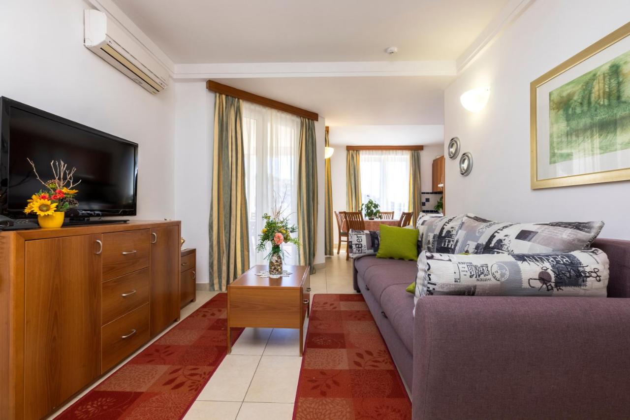 Appartamento con 2 Camere da Letto