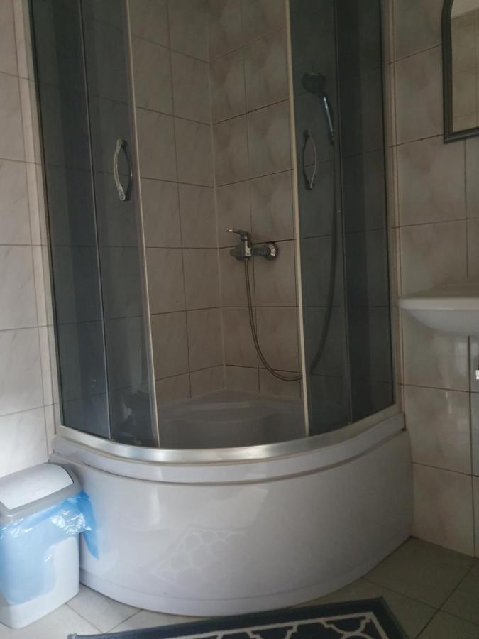 Dreibettzimmer mit Bergblick