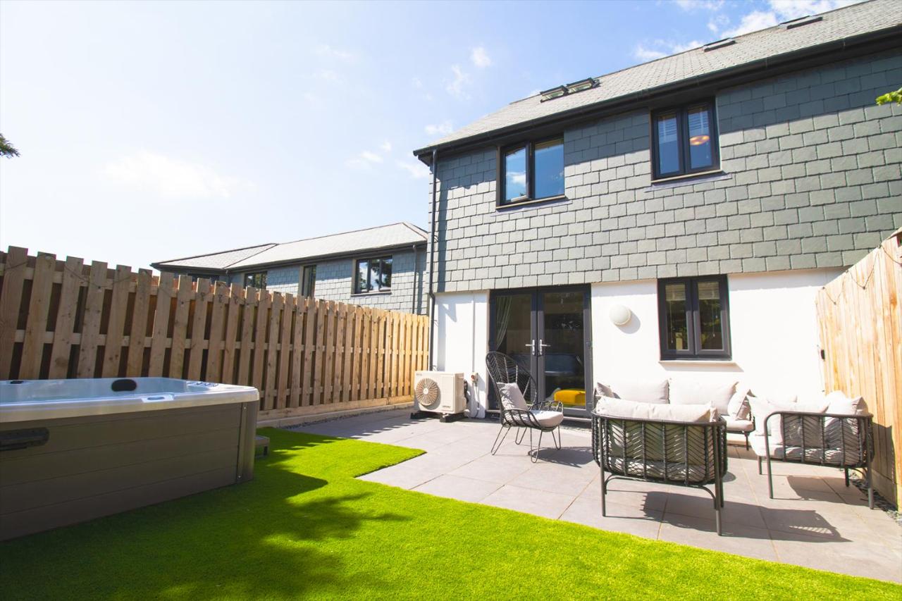 Huckleberry - Premium, Hot Tub, x2 Parking, Farm Shop Next door, Private Cornish Lane - Ferienwohnung