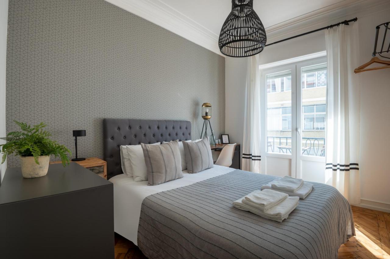 Doppelzimmer mit Balkon und Gemeinschaftsbad