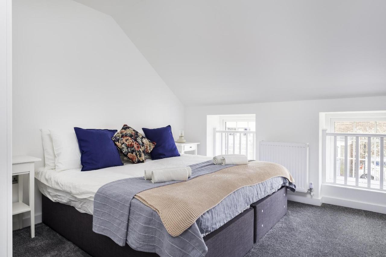 B&B Worksop - Modern 2bed Apartment in Worksop - Bed and Breakfast Worksop