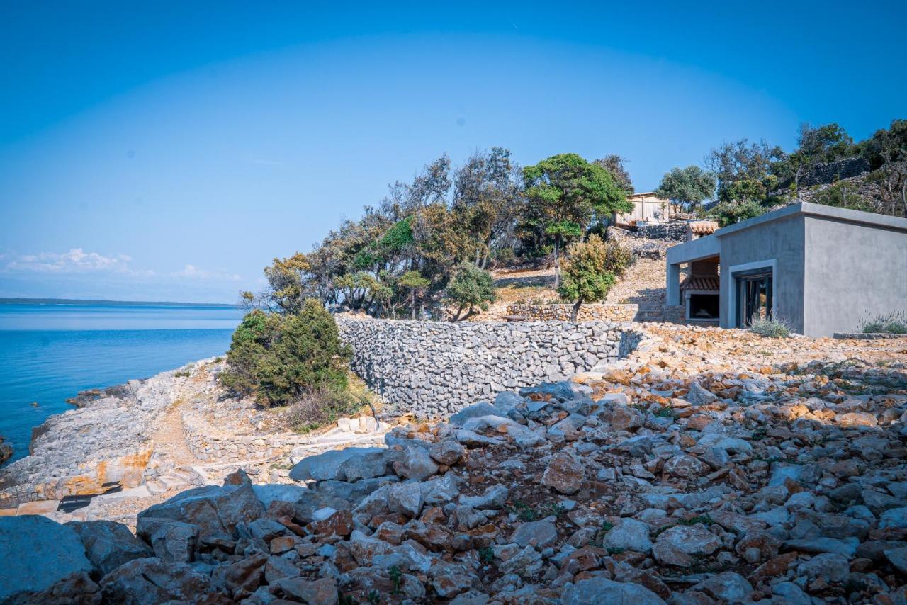 B&B Čunski - Seaside holiday house Cove Zatanki, Losinj - 21420 - Bed and Breakfast Čunski