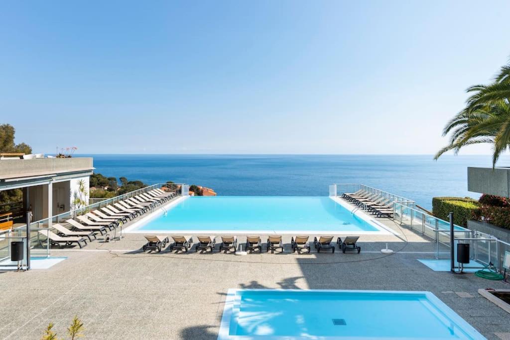 Vue mer incroyable aux portes de Monaco - B&B