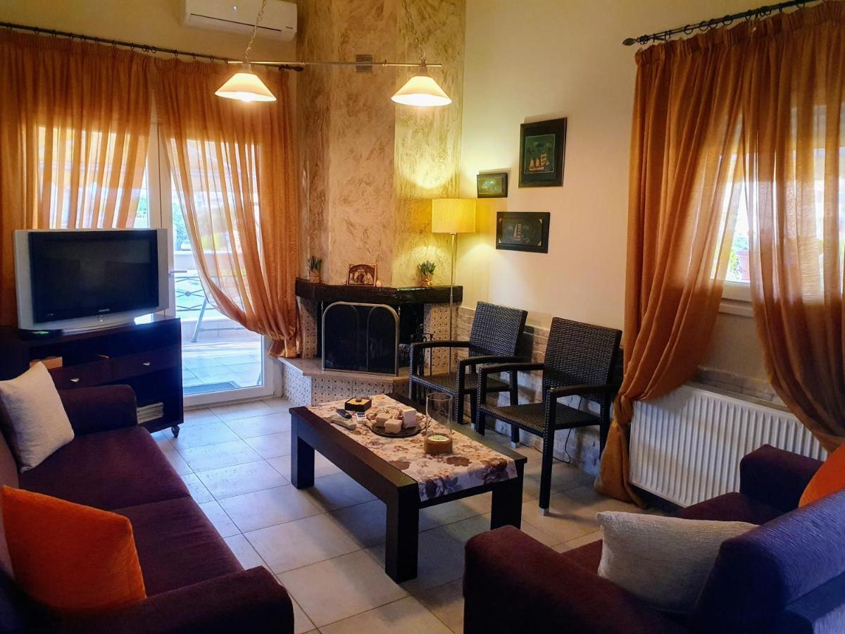 George and Mary's House - B&B Keramoti