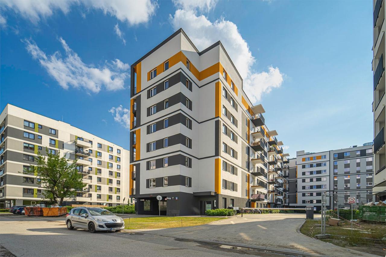 Ursus Comfy Apartment with FREE Parking - B&B