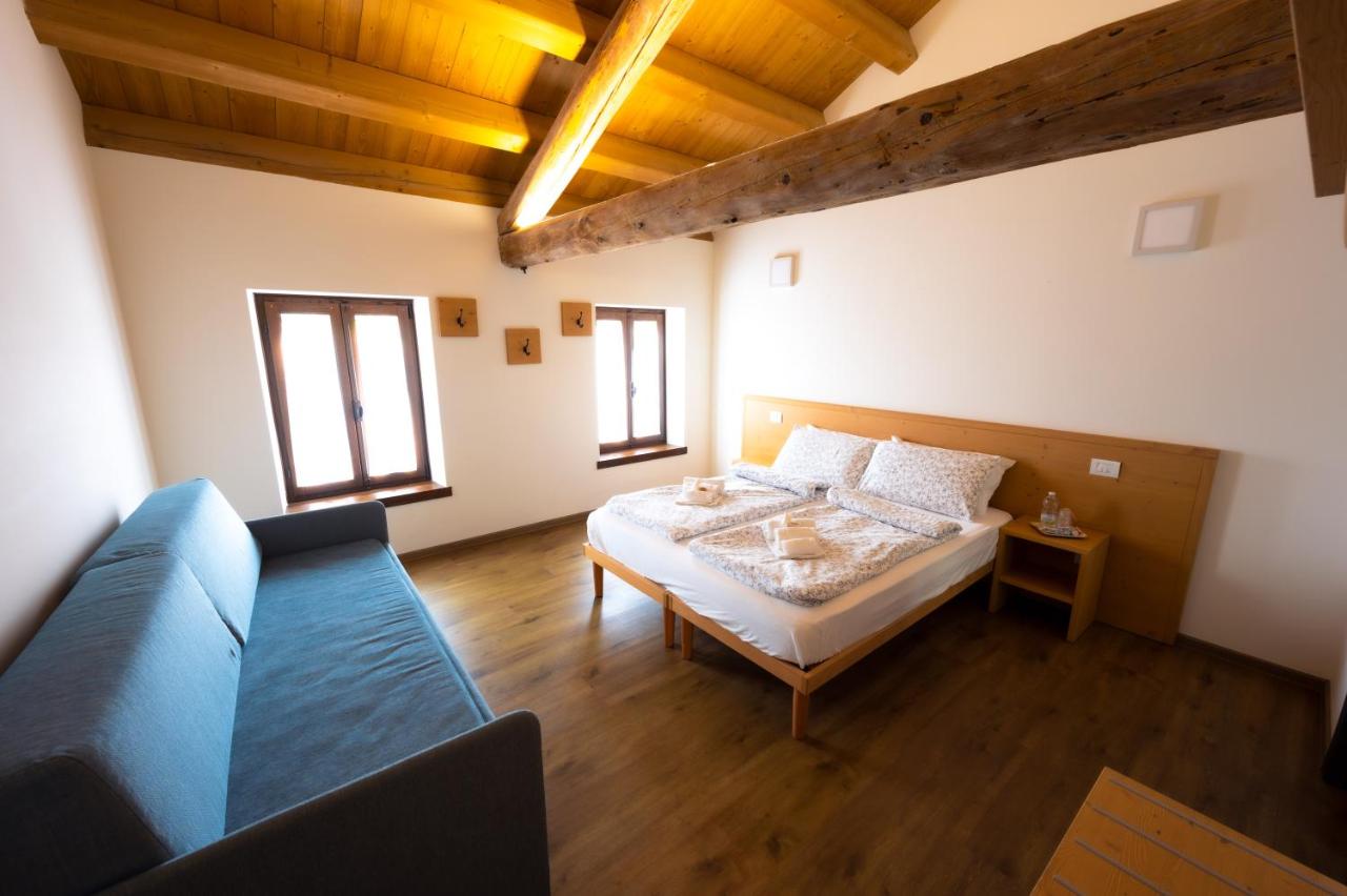 Double or Twin Room with Private Bathroom