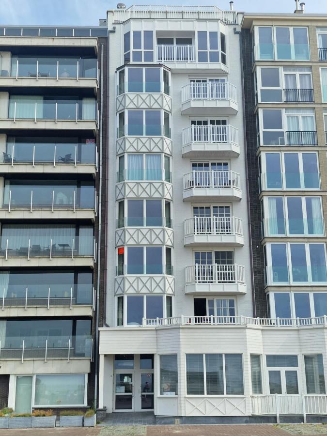 Oostduinkerke Apartments 2 - B&B