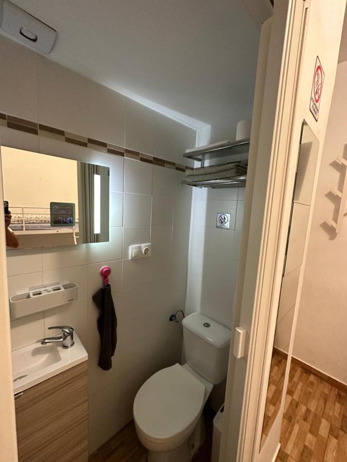 Double or Twin Room with Private Bathroom