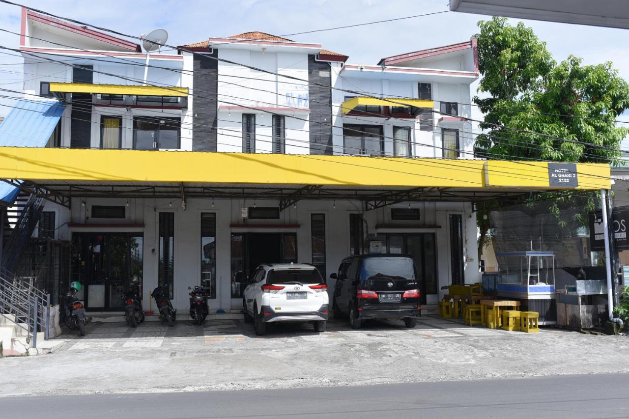 B&B Padang - Al-Ghani Syariah Mitra RedDoorz - Bed and Breakfast Padang