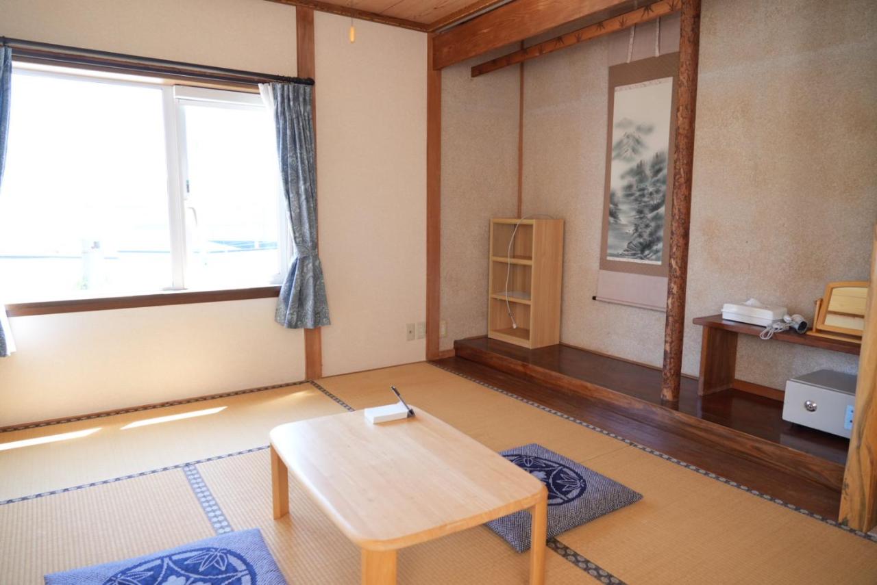Chambre Triple de Style Japonais avec Salle de Bains Commune - Non-Fumeurs