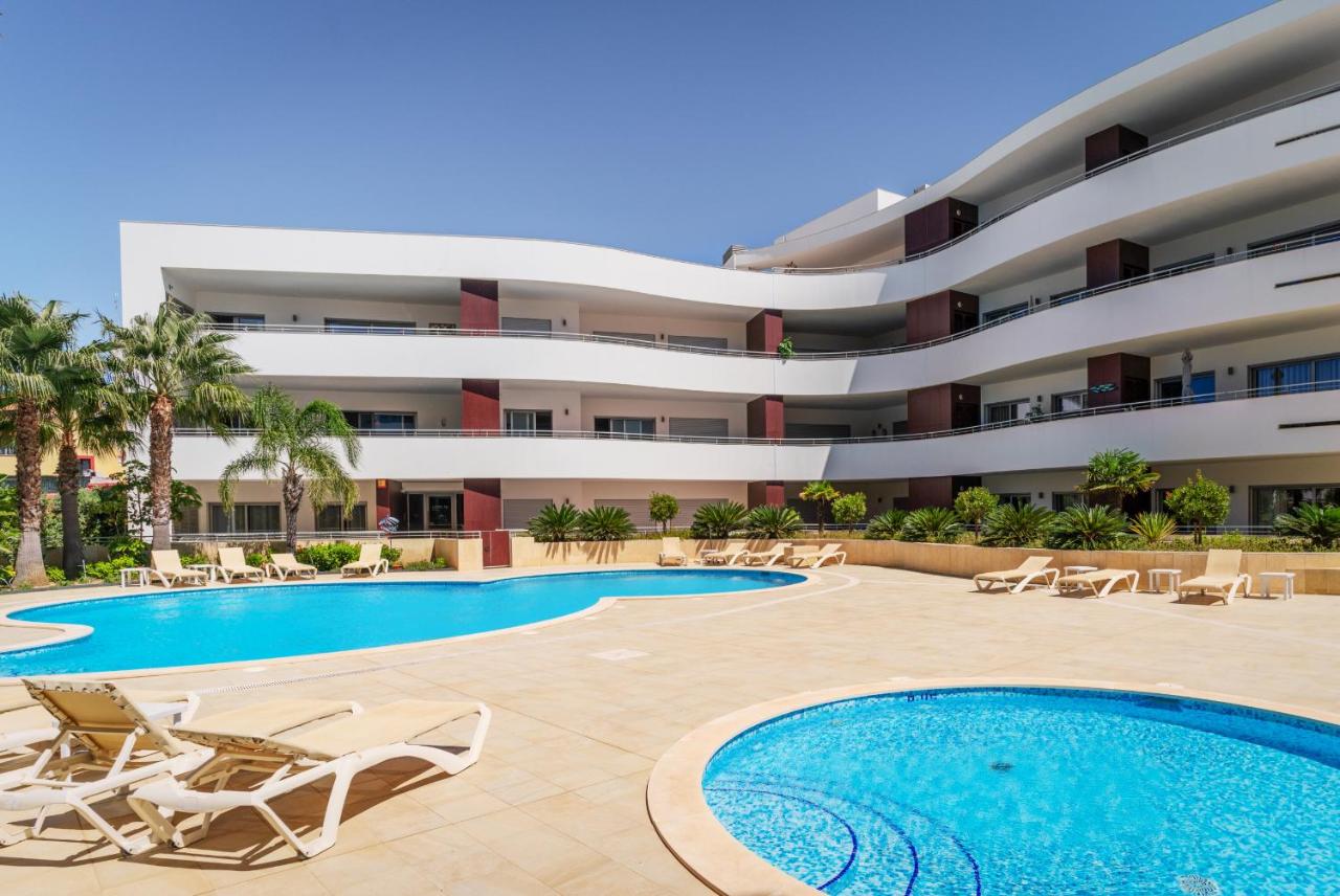 Spacious 2 bedroom Apartment with Sea View Lagos by Lisbeyond - B&B Lagos