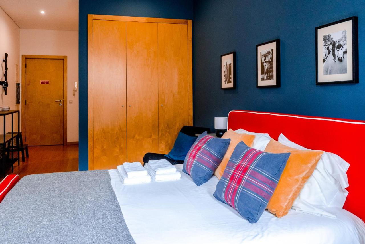 Cozy Studio in the heart of Lapa - 5min walk to Metro! - B&B Porto