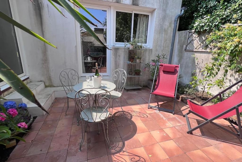 B&B La Rochelle - T2 avec terrasse privée - Bed and Breakfast La Rochelle