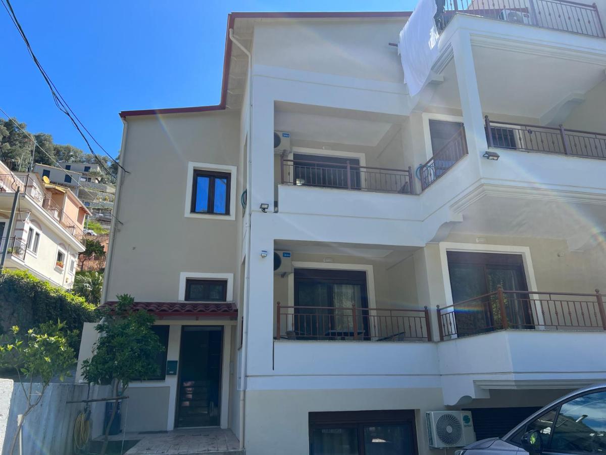 Belvedere 3 Studios - B&B Parga