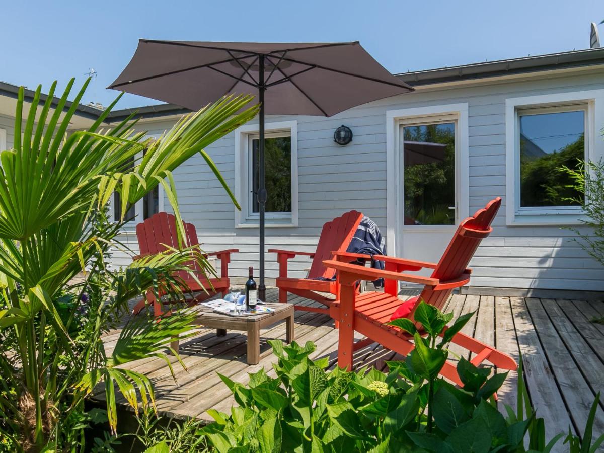 B&B Concarneau - Holiday Home Gîte au Jardin - CCN106 by Interhome - Bed and Breakfast Concarneau