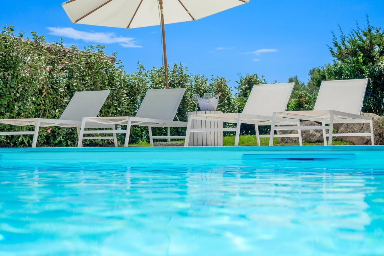 Villa BRANDINCHI - Heated Pool, Private Beach, Sea View, Wi-Fi - Ferienwohnung San Teodoro