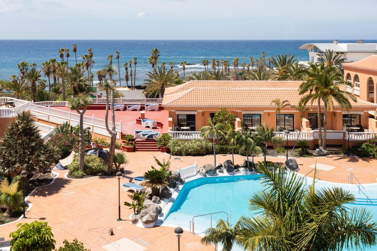 Exclusive Penthouse Playa Las Vistas 4 close to the sea and beach, aircondition for a fee, wifi, terrace, heated pool - Chambres d'hôtes Playa de las Américas