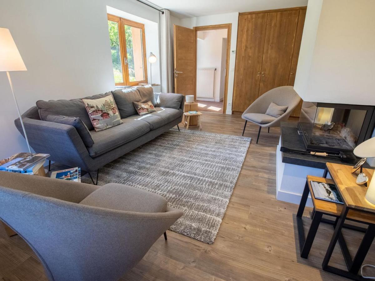 Chalet rénové 10 pers · Cheminée · 3 SDB · Calme · Parking - FR-1-688-17 - B&B