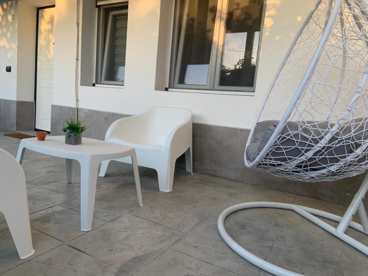 Aragon Cottage Apartments - Bed and Breakfast Le Castella