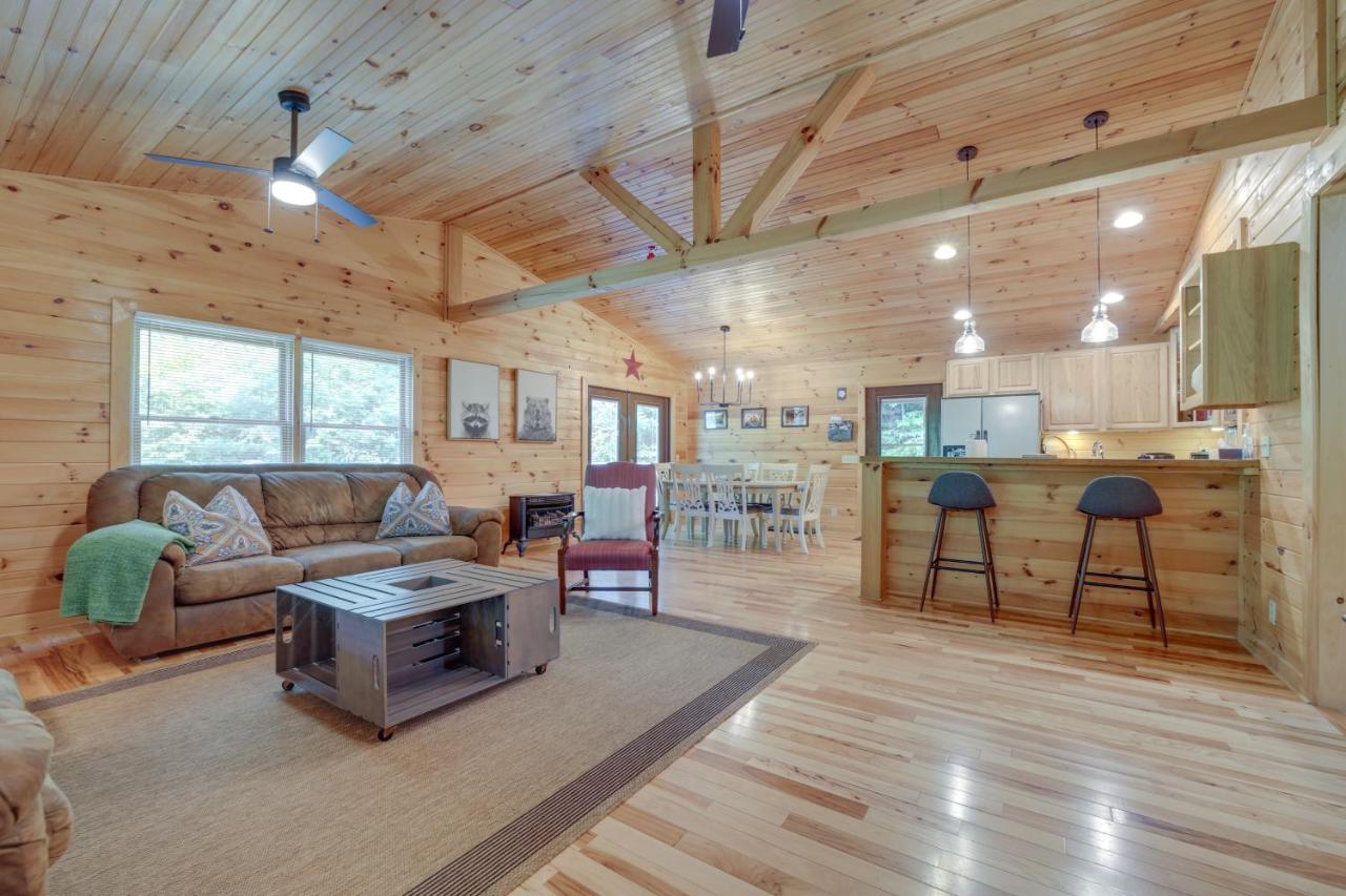 Brysons Hidden Valley Ranch - Quiet NC Cabin! - B&B