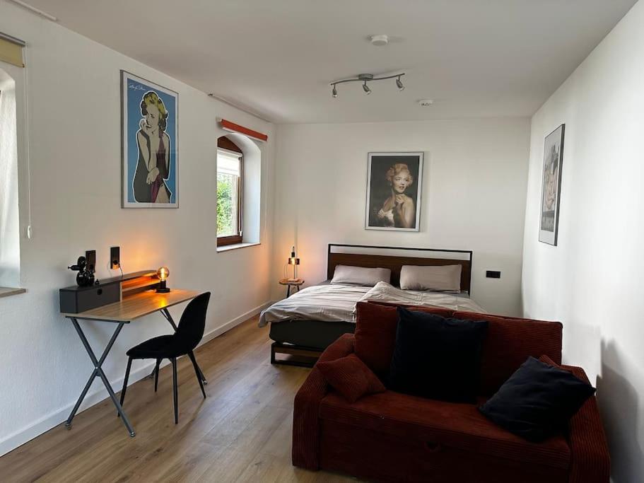 B&B Schwäbisch Hall - Coole Wohnung + Gratis Parkplatz - Bed and Breakfast Schwäbisch Hall