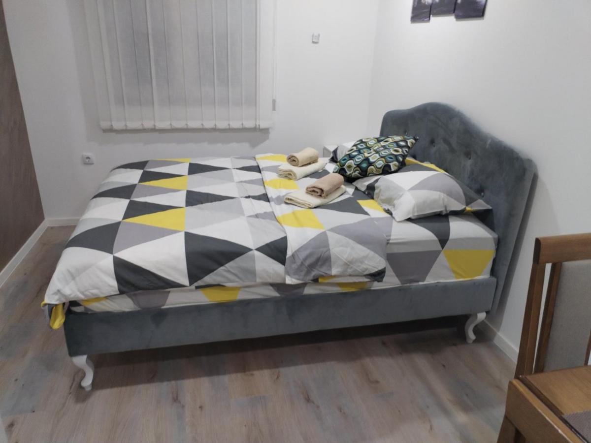 Tid Apartman - Chambres d’hôtes