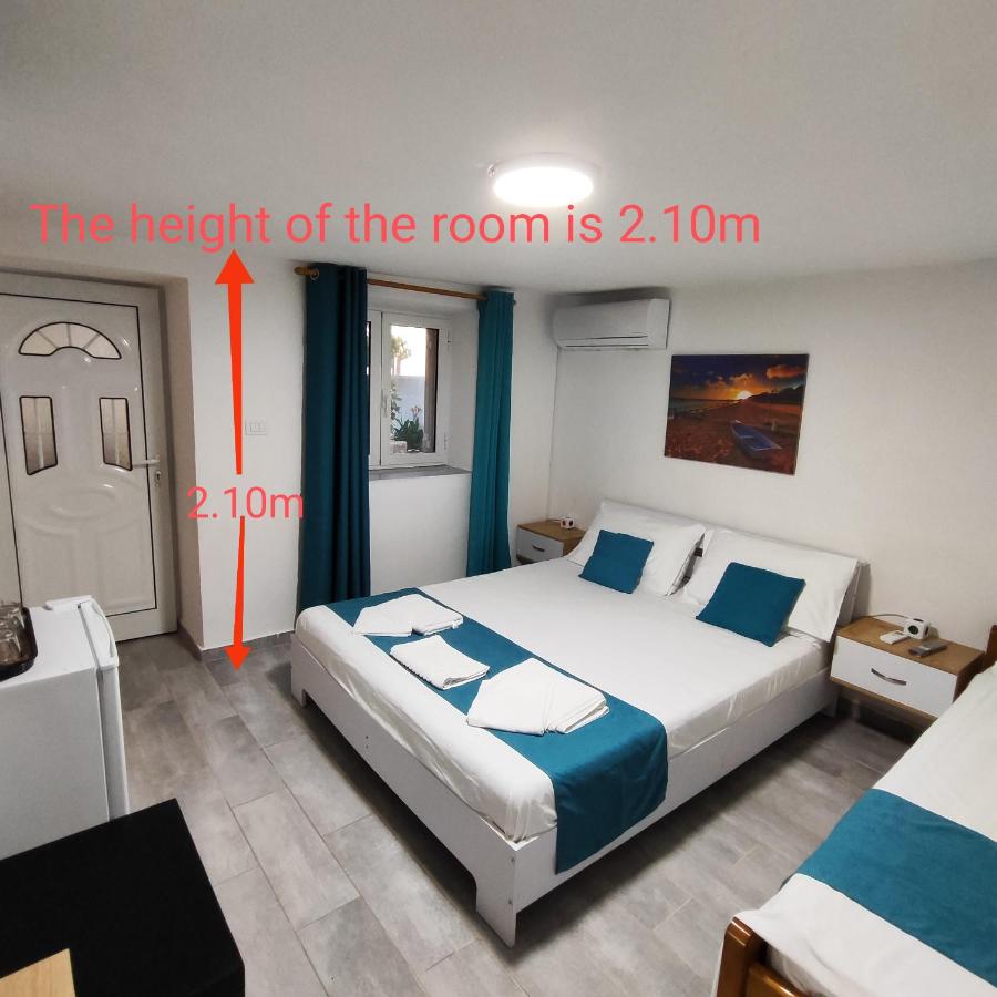 Chambre Triple avec Terrasse