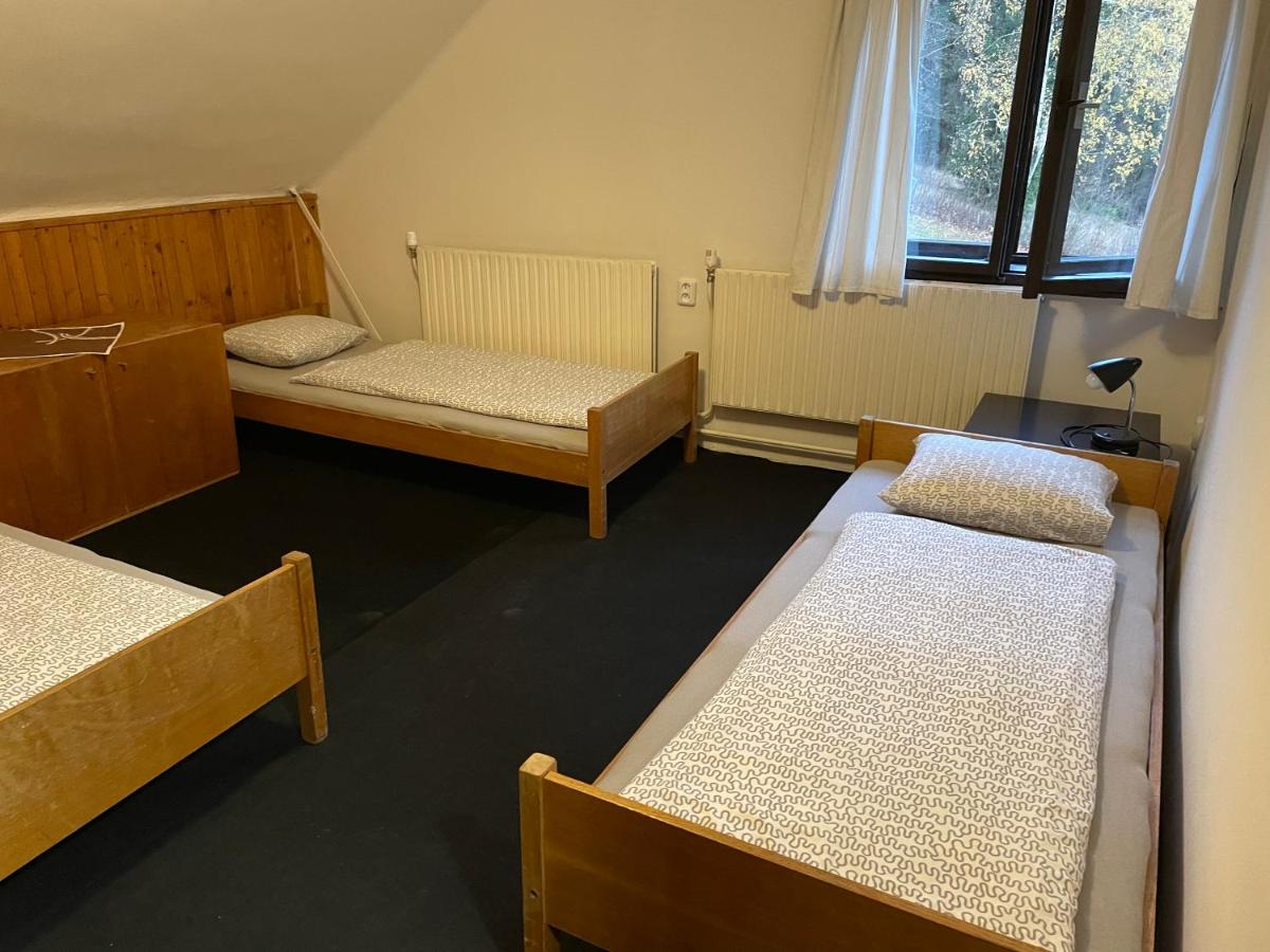 Vierbettzimmer mit Gemeinschaftsbad