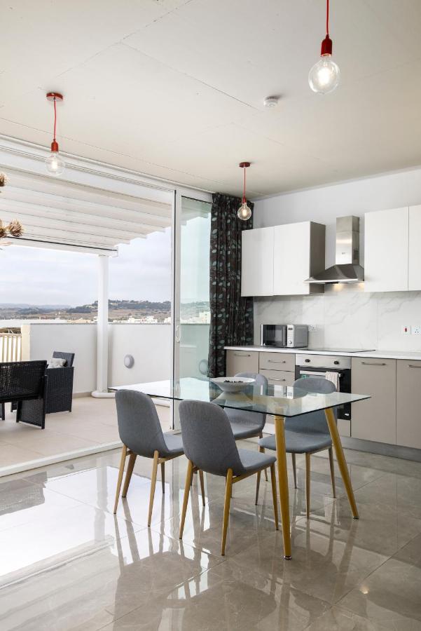 B&B San Pawl il-Baħar - Hilltop Apartments - Stylish Comfort Living close to the sea, Bugibba - Bed and Breakfast San Pawl il-Baħar
