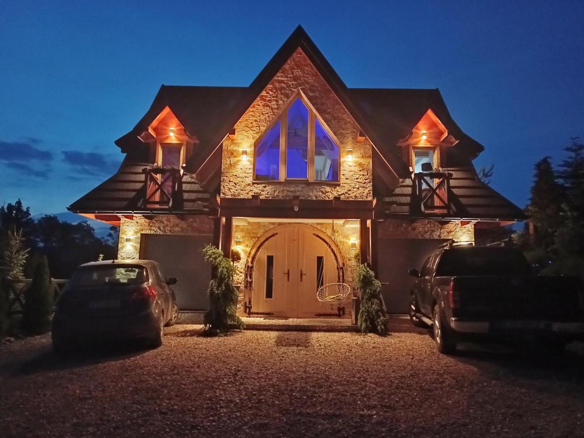 Lux Houses w DOMKU tylko DWA APARTAMENTYz jacuzzi zewnętrznym - Bed and Breakfast Groń