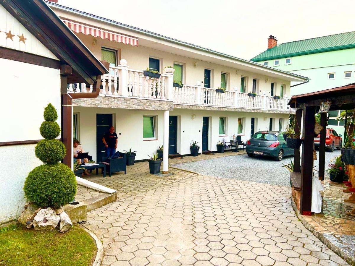 VILLA MARIA Požega - Chambres d’hôtes