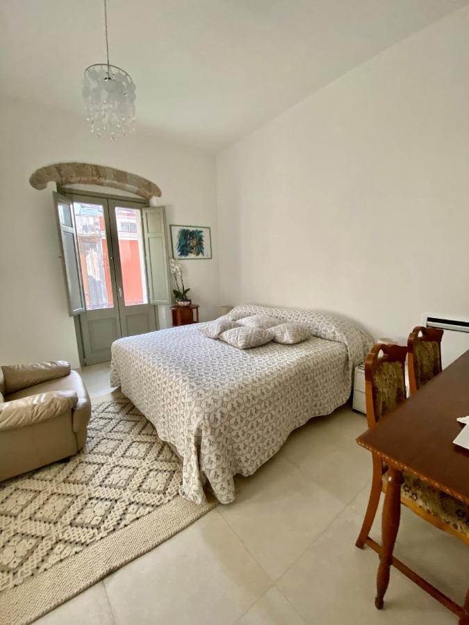 B&B SantAntioco - Casa Opera - Bed and Breakfast SantAntioco