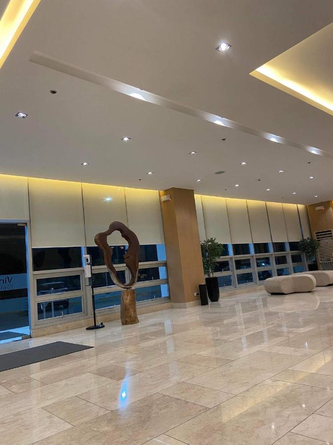 Bright & modern 2-Bedroom condo in Vine Residences Quezon City at the back of SM Novaliches - B&B Manila