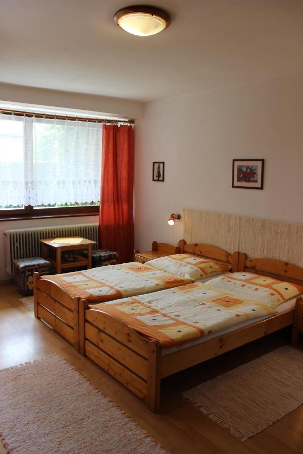 Driepersoonskamer met Badkamer